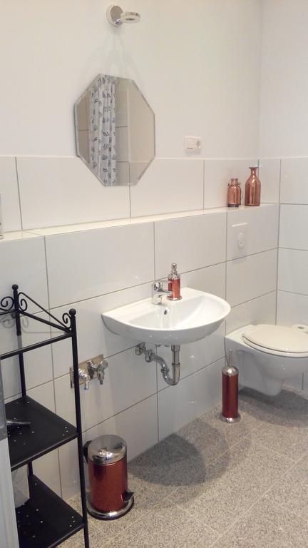 Studio Apartment Niemetzstr 51 ベルリン エクステリア 写真