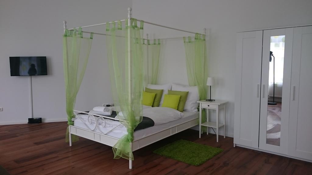 Studio Apartment Niemetzstr 51 ベルリン エクステリア 写真